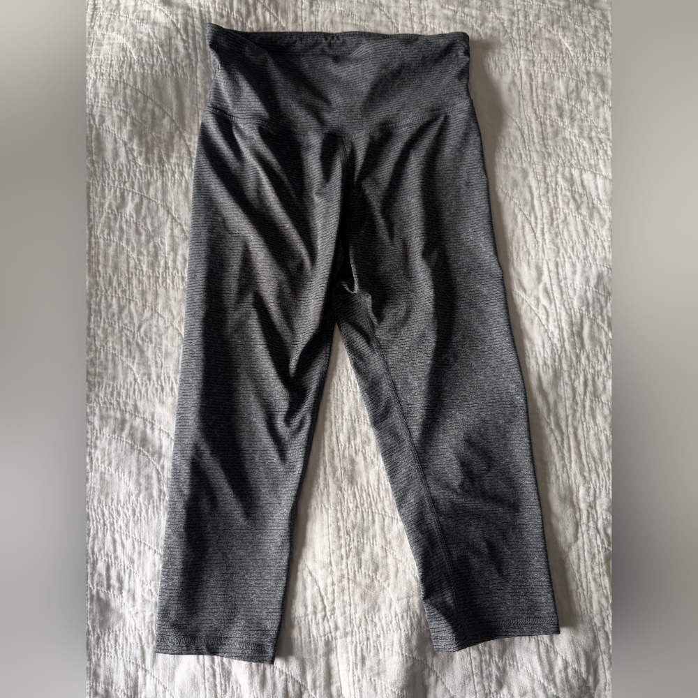 C9 Target Brand active leggings, capri length, size medium